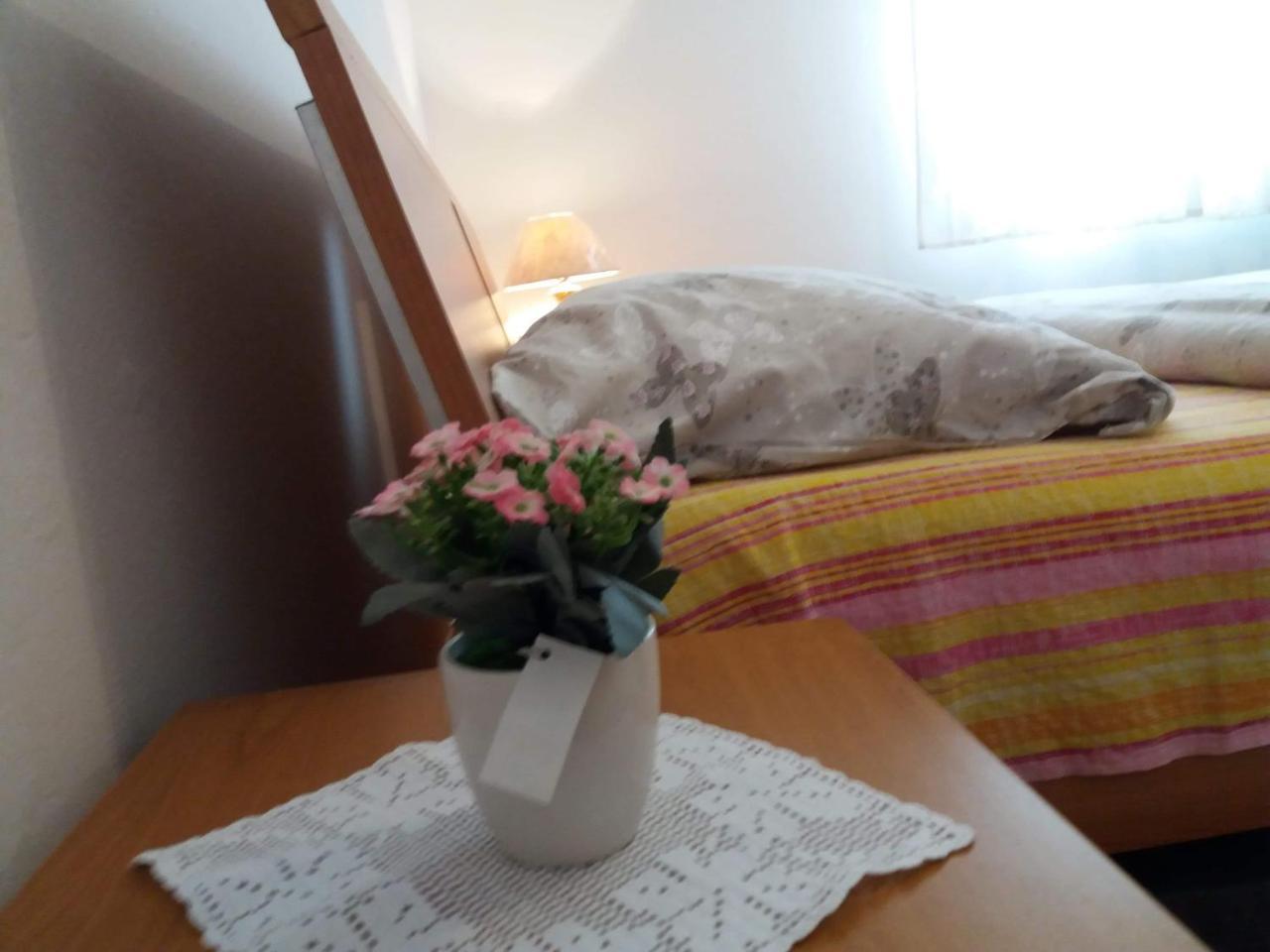 Room At Grandma'S Fatima Stolac Eksteriør billede